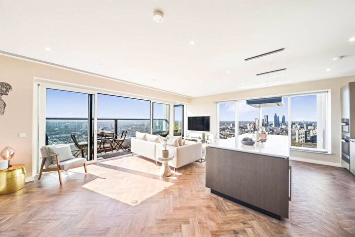 3 Bedroom Penthouse For Sale In Deacon Street, Elephant And Castle, London, SE17