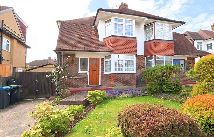3 Bedroom Semi-Detached House For Sale In Colin Close, Shirley, CR0