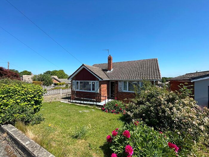 3 Bedroom Bungalow For Sale In Merlin Close, Birdwell, Barnsley, S70