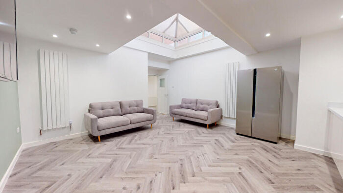 4 Bedroom House To Rent In Portland Apartments, Lincoln, LN5
