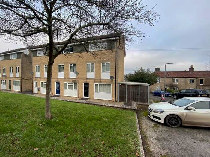 1 Bedroom Flat To Rent In Dyers Close Lane, Frome, Somerset, BA11