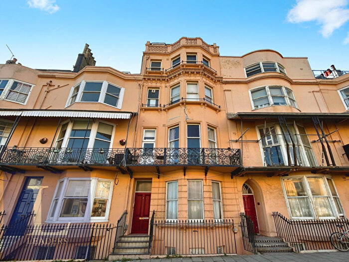 1 Bedroom Apartment To Rent In Bedford Square, BN1