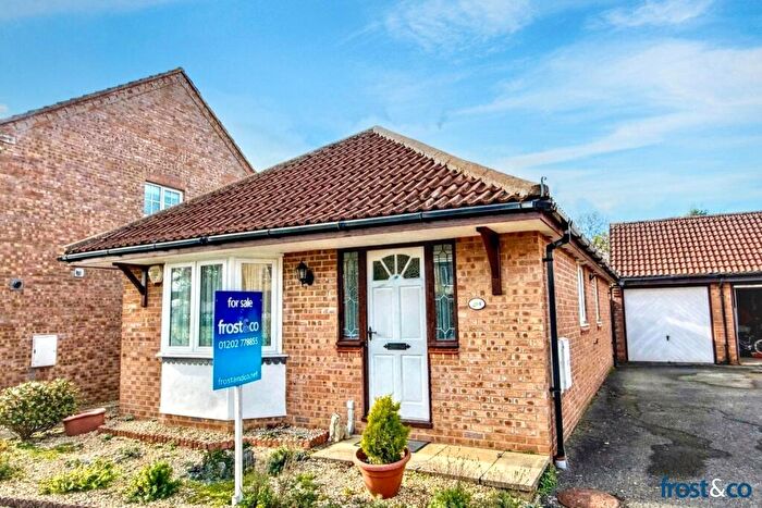 2 Bedroom Bungalow For Sale In Doulton Gardens, Whitecliff, Poole, Dorset, BH14