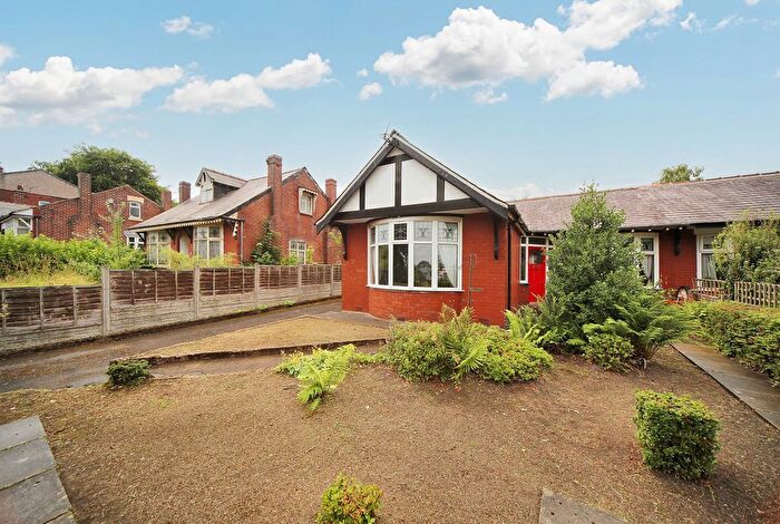 3 Bedroom Semi-Detached House For Sale In Dingle Road, Upholland, WN8
