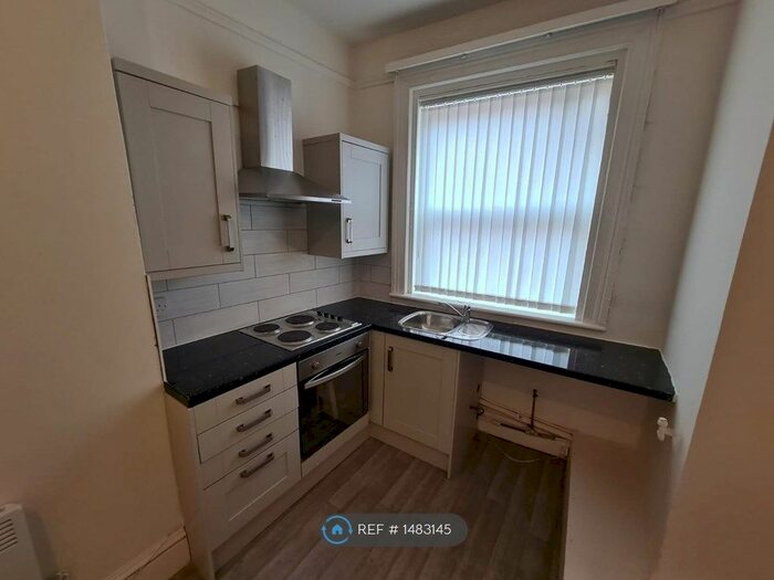2 Bedroom Flat To Rent In Bromwich Street, Bolton, BL2