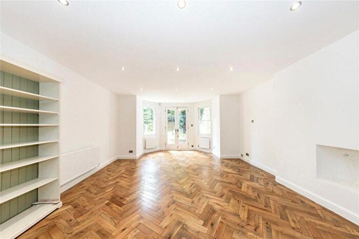 2 Bedroom Flat To Rent In Belsize Park Gardens, Belsize Park, NW3
