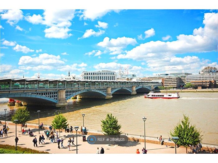 2 Bedroom Flat To Rent In Falcon Point, London, SE1