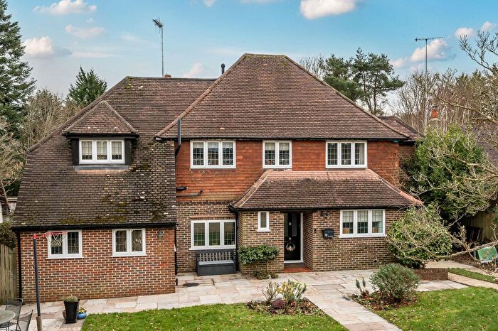 4 Bedroom Detached House For Sale In Ivy Mill Close, Godstone, RH9