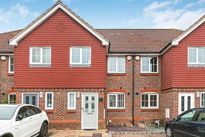 3 Bedroom Terraced House For Sale In Kingswood Close, Ashford, Surrey, TW15