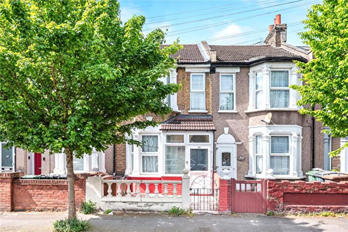 3 Bedroom Terraced House For Sale In Manor Road, Leyton, London, E10