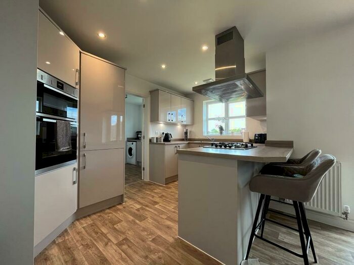 4 Bedroom Detached House For Sale In Patina Way, Swadlincote, DE11