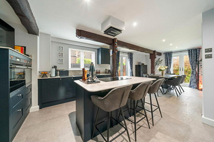 5 Bedroom Detached House For Sale In Heritage Park, Hatch Warren, RG22
