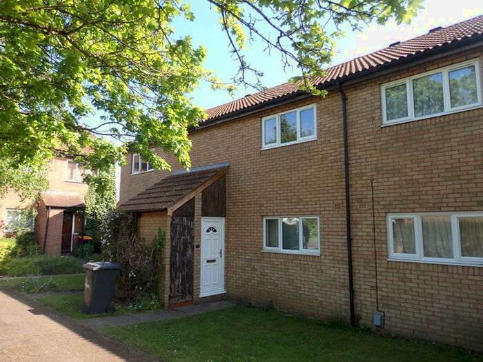1 Bedroom Apartment To Rent In Alburgh Close, Bedford, MK42
