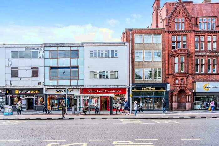 Flat To Rent In Above Bar Street, Southampton, Hampshire, SO14