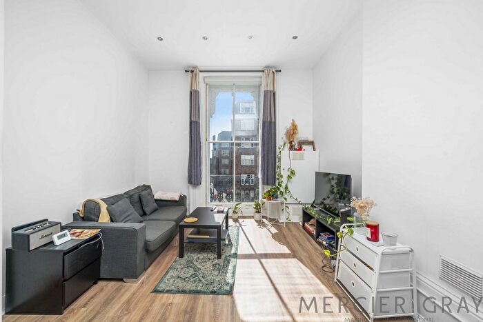 2 Bedroom Flat To Rent In College Crescent, Belsize Park, NW3