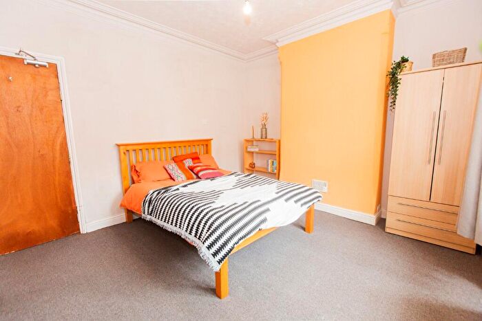 5 Bedroom Detached House To Rent In Charnwood Grove, West Bridgford, NG2