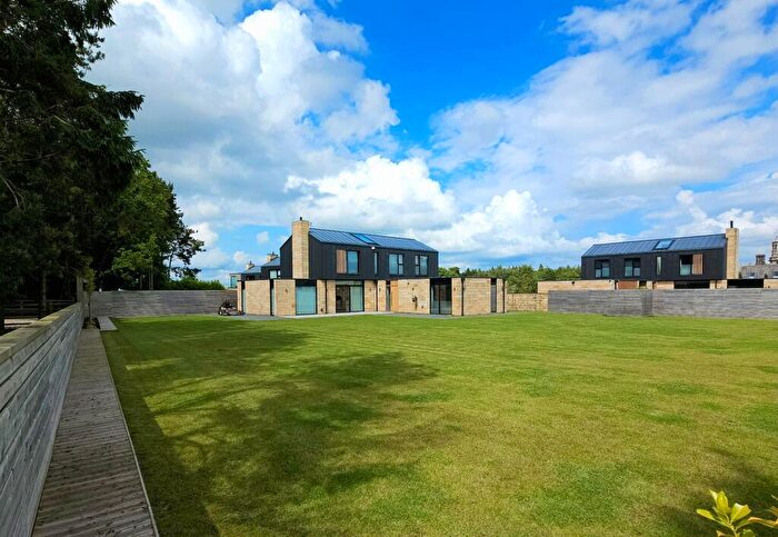 4 Bedroom Detached House For Sale In Moor Park, Beckwithshaw, HG3