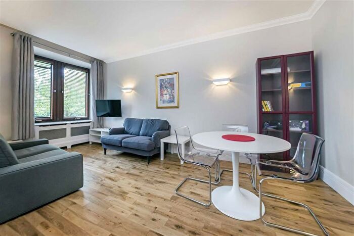 2 Bedroom Flat To Rent In Belvedere Road, Waterloo, SE1