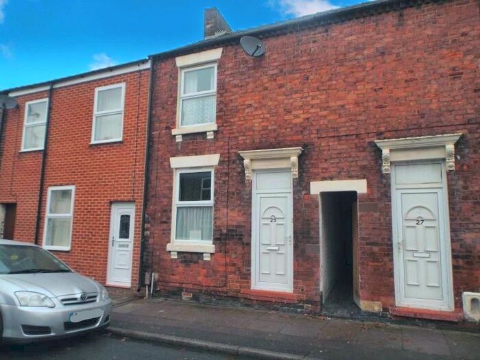 3 Bedroom Property To Rent In Queen Anne Street, Stoke-On-Trent, ST4