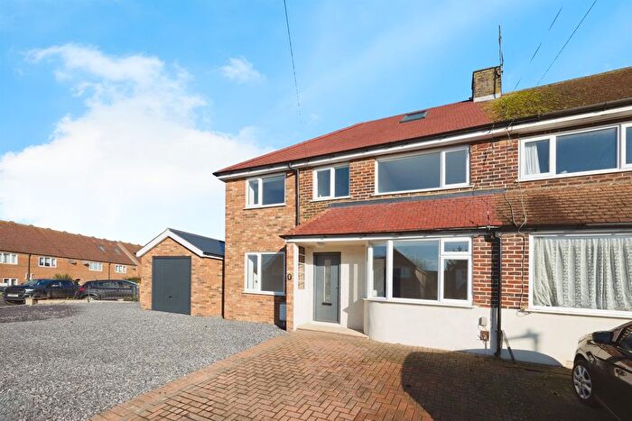 4 Bedroom Semi Detached House For Sale In Birling Road, Ashford, TN24