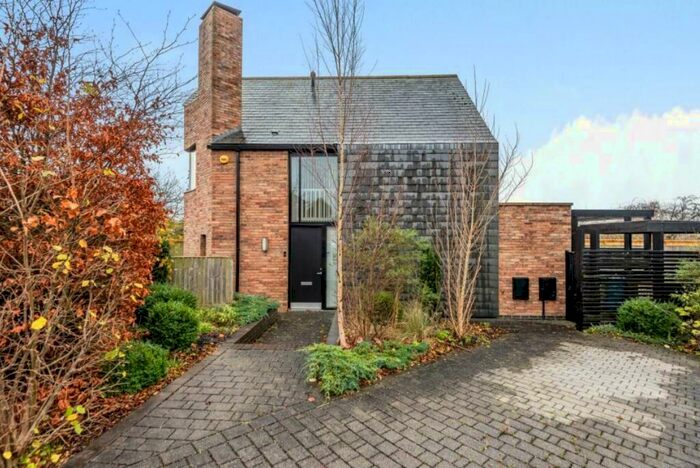 4 Bedroom Detached House To Rent In York Road, Headington, OX3