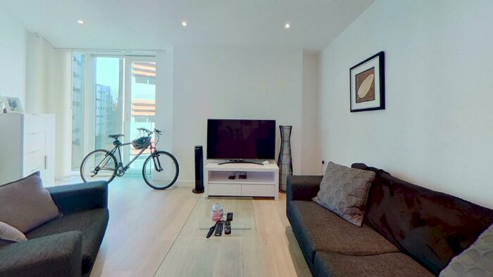 1 Bedroom Apartment To Rent In Pinnacle Apartments, Saffron Central Square, Croydon, CR0