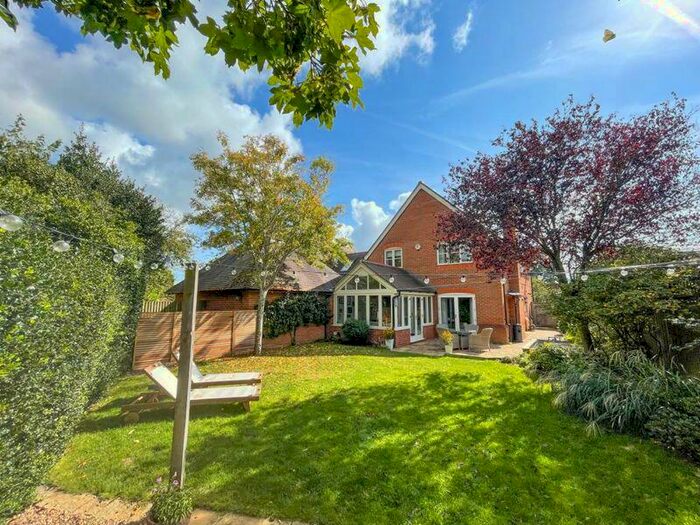 5 Bedroom Detached House For Sale In Humphreys Close, Aston Abbotts, HP22