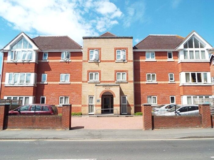 1 Bedroom Flat To Rent In Maddalena House, Southampton, SO15