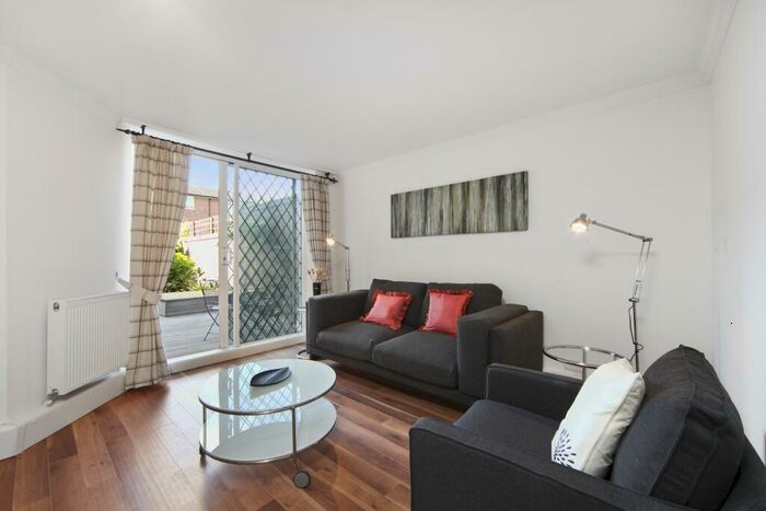 2 Bedroom Flat To Rent In Prince Of Wales Drive, SW11