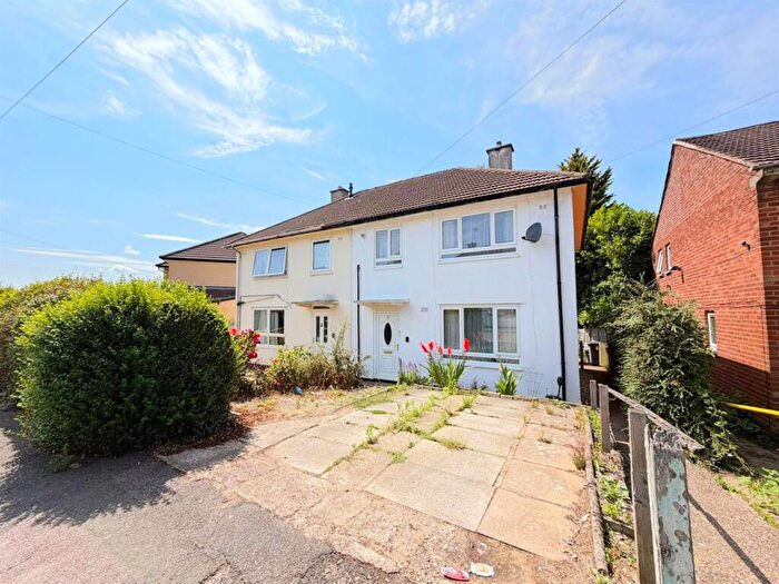 3 Bedroom Semi-Detached House For Sale In Seaton Rise, Netherhall, Leicester, LE5