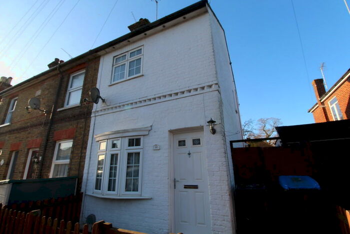 2 Bedroom End Of Terrace House To Rent In Sanway Close, Byfleet, KT14