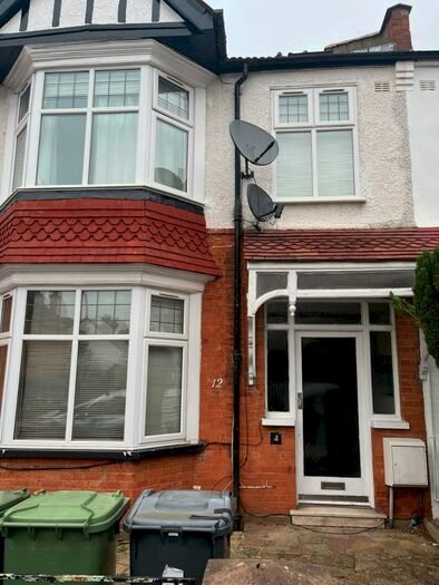 Apartment To Rent In Sussex Road, Harrow, HA1