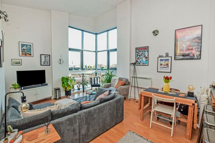 2 Bedroom Apartment To Rent In Lincoln Gate, Red Bank, Green Quarter, Manchester, M4