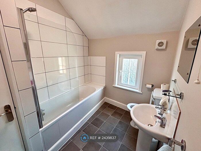 1 Bedroom Flat To Rent In Victoria Street, Shrewsbury, SY1