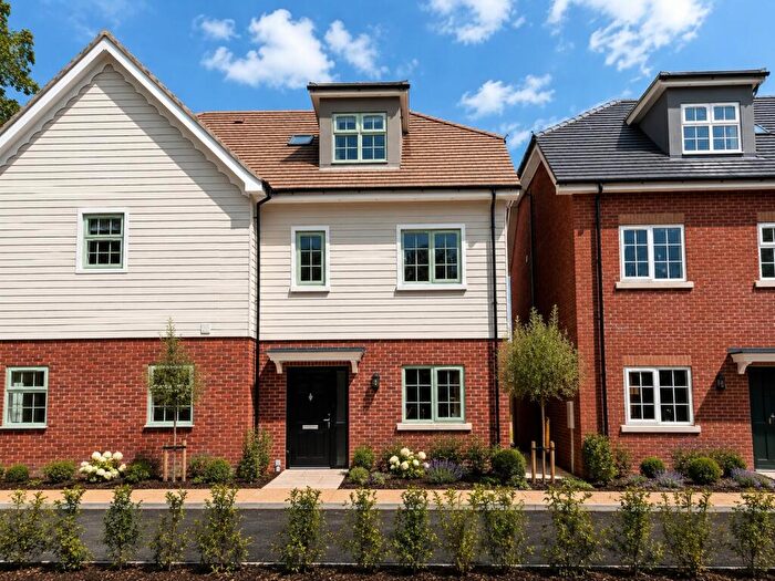 3 Bedroom Semi-Detached House For Sale In Chapel Gardens, Anstey Lane, Alton, Hampshire, GU34