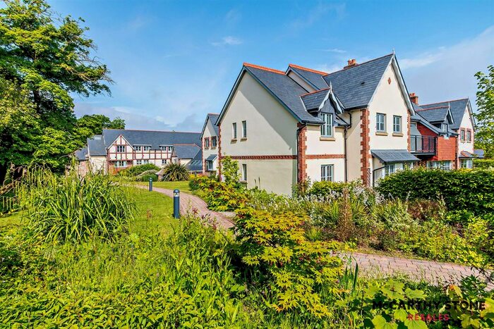 1 Bedroom Flat For Sale In Silver Sands Court, Church Road, Bembridge, Isle Of Wight, PO35