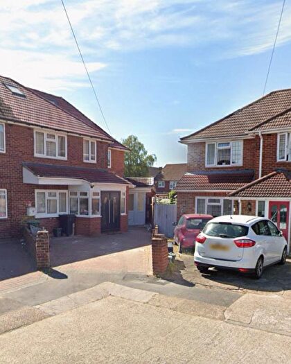 Studio To Rent In Haystall Close, Hayes, UB4