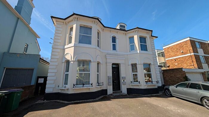 1 Bedroom Flat To Rent In Manor Road, Folkestone, Kent, CT20