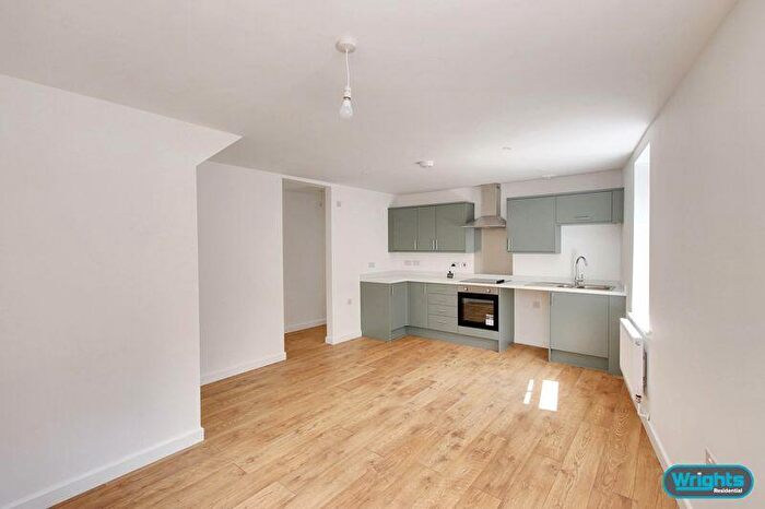 1 Bedroom Flat To Rent In Gloucester Road, Trowbridge, BA14