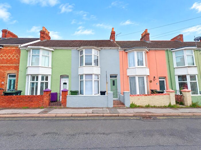 2 Bedroom Terraced House For Sale In Newstead Road, Weymouth, DT4