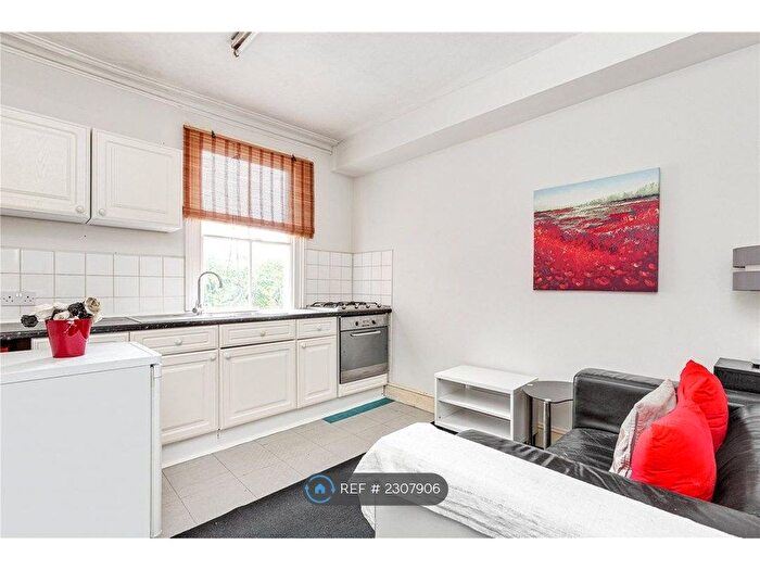 1 Bedroom Flat To Rent In Reporton Road, Fulham, SW6