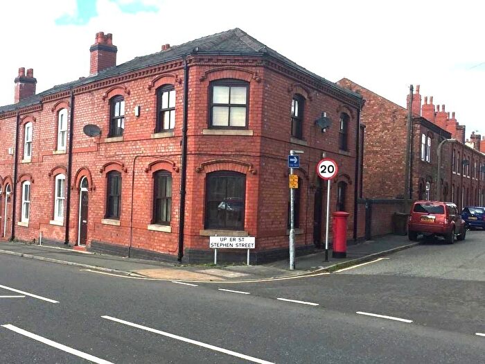 2 Bedroom Flat To Rent In Upper St. Stephen Street, Wigan, Greater Manchester, WN6
