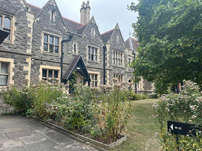 1 Bedroom Apartment To Rent In Old Market Street, Bristol, BS2