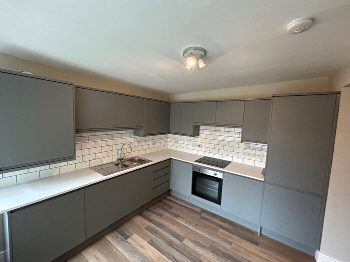 2 Bedroom Flat To Rent In Kingsland Road, Birkenhead, CH42