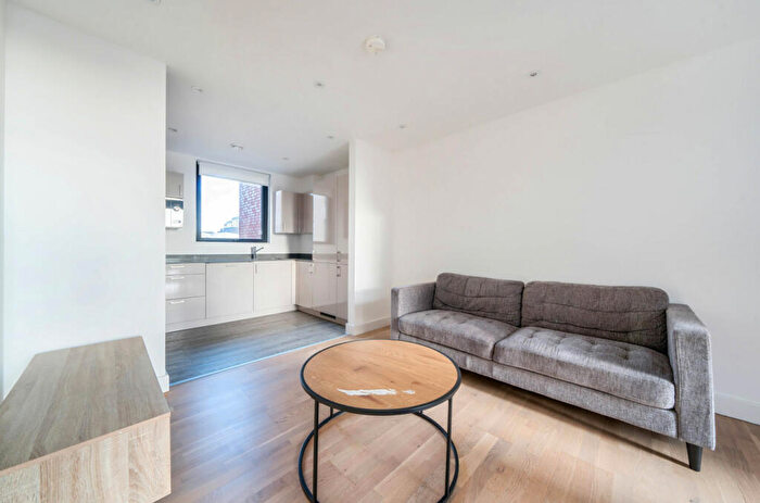 1 Bedroom Apartment To Rent In Burgess Springs, Chelmsford, CM1