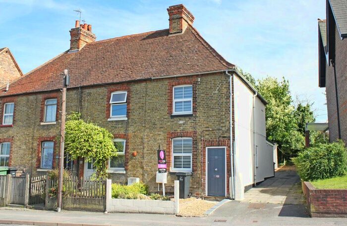 3 Bedroom End Of Terrace House To Rent In Broadway, Didcot, OX11