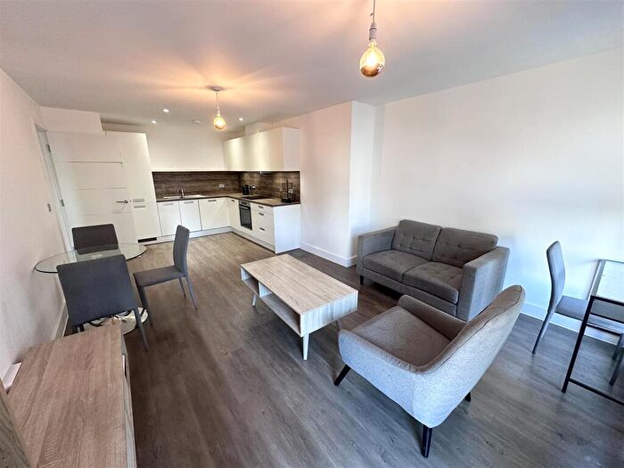 2 Bedroom Apartment To Rent In Tennant Street Lofts, Tennant Street, Birmingham, B15