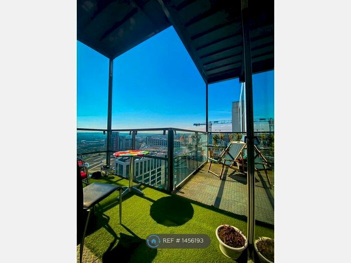 2 Bedroom Flat To Rent In Wellington Street, Leeds, LS1