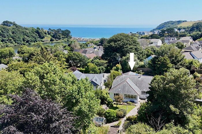 4 Bedroom Detached Bungalow For Sale In Swanpool, Falmouth, TR11