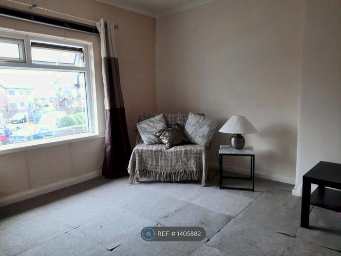 2 Bedroom Flat To Rent In Outwood, Wakefield, WF1